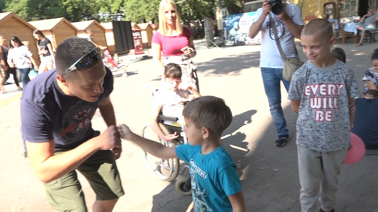 Деца из „Жарка“ у упознавању са Суботичанима