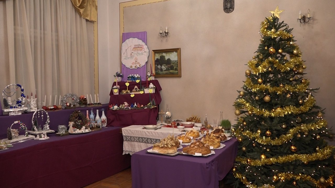 Божићна изложба у Бајмоку