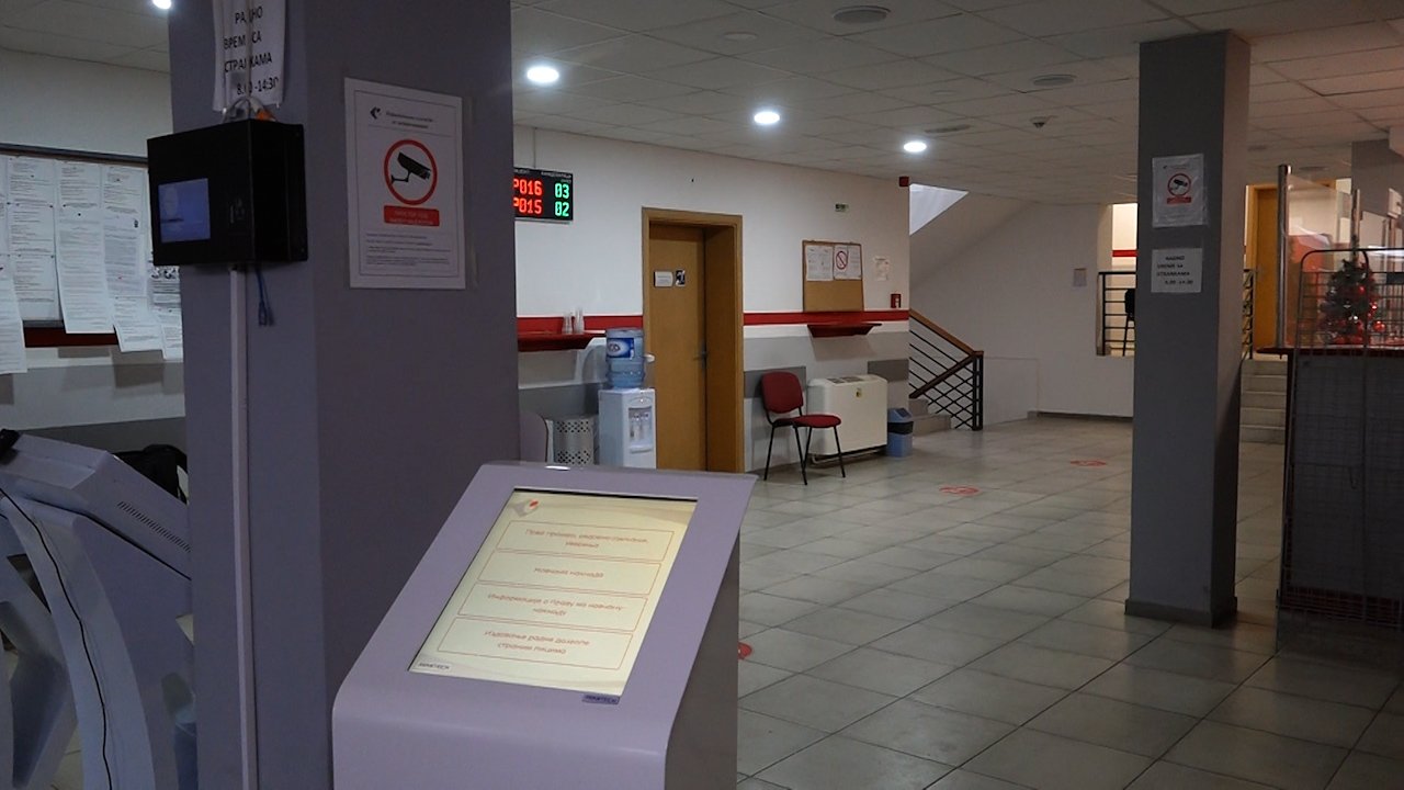 Захтев за новчану накнаду у случају незапослености поднело 860 лица