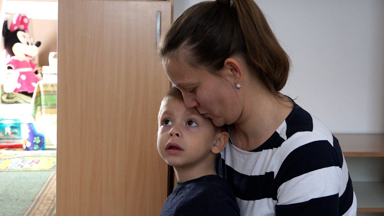 Помозимо малом Алексу Фехеру 