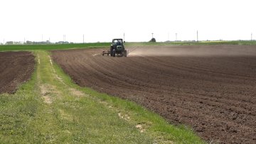 Мајска киша злата вреди за пролећне културе
