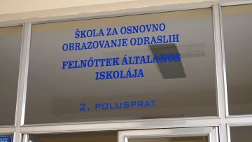 У току упис у Школу за функционално основно образовање одраслих 