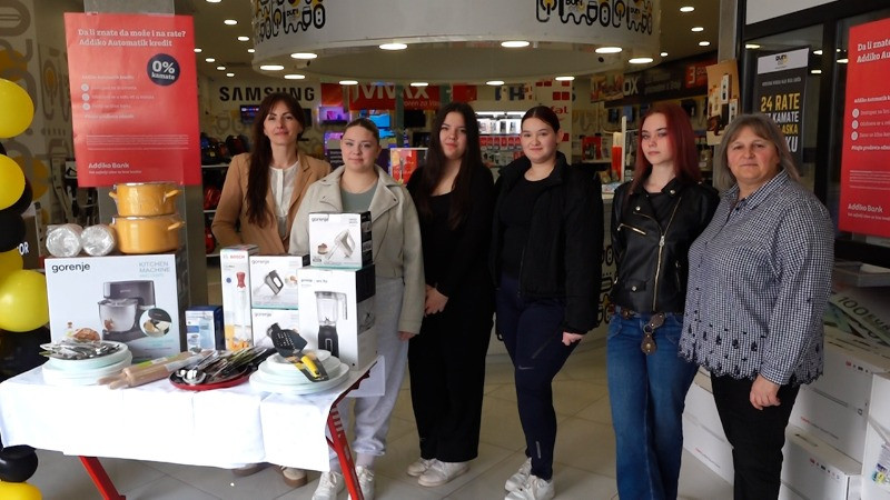 Донација Хемијско-технолошкој школи