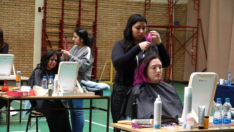 Будући фризери су се данас такмичили у Суботици