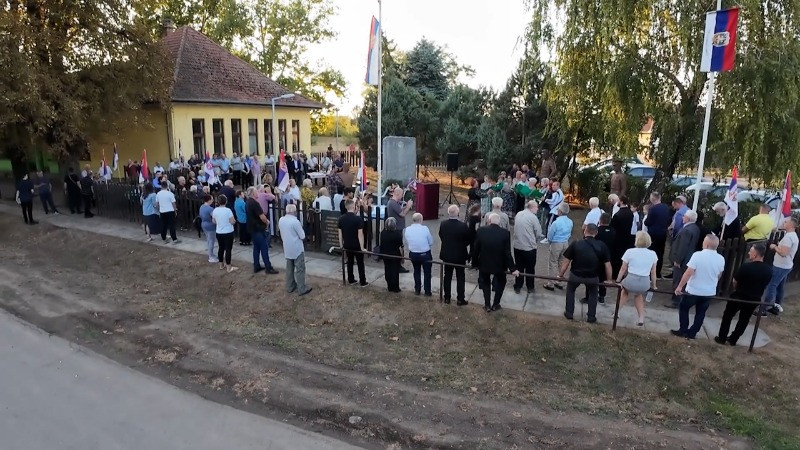 Положени венци на спомен-комплекс солунским добровољцима на Рати