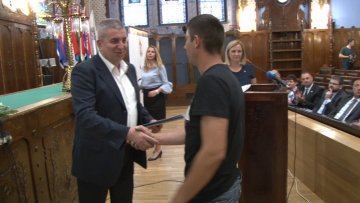 Сеоске куће за 21 избегличку породицу
