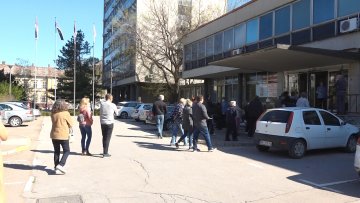 Наставља се вакцинација без позива