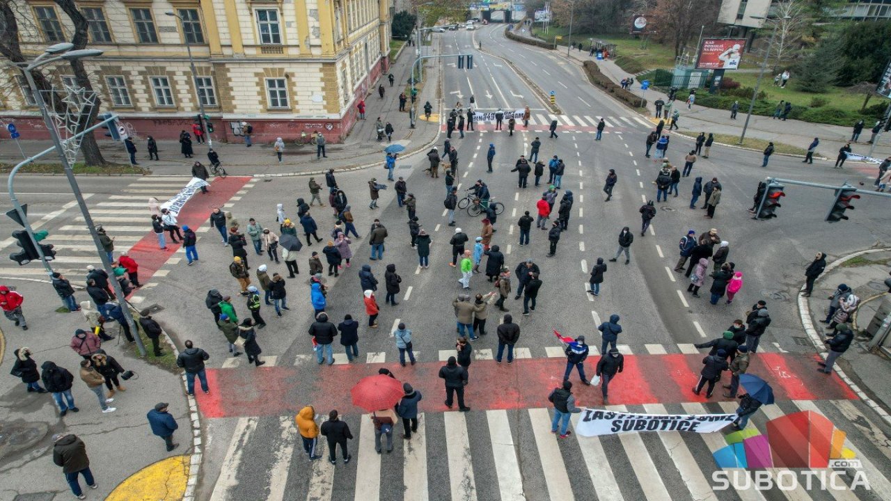 Суботњу блокаду обележио инцидент