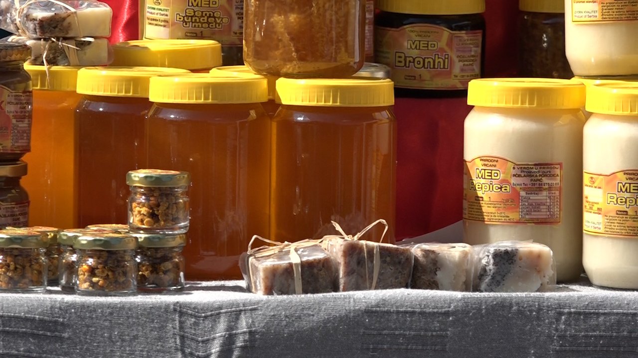 Почели „Дани пчеларства” 