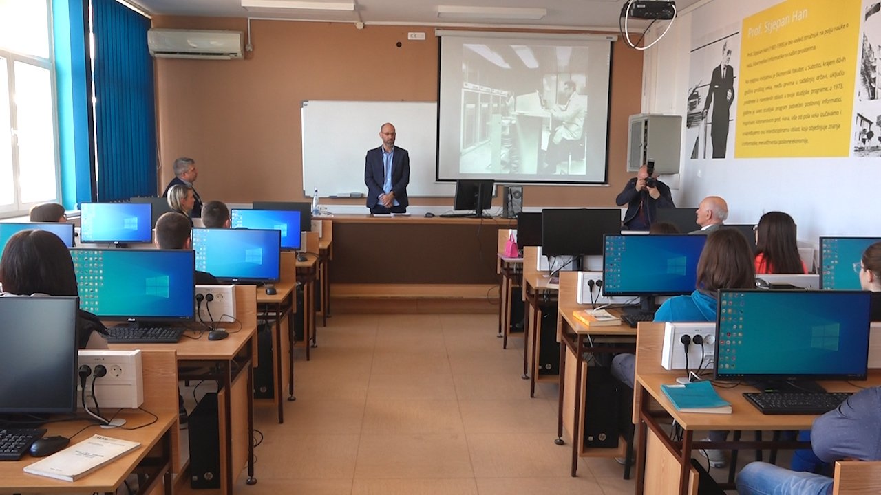 Економски факултет добио нову лабораторију 