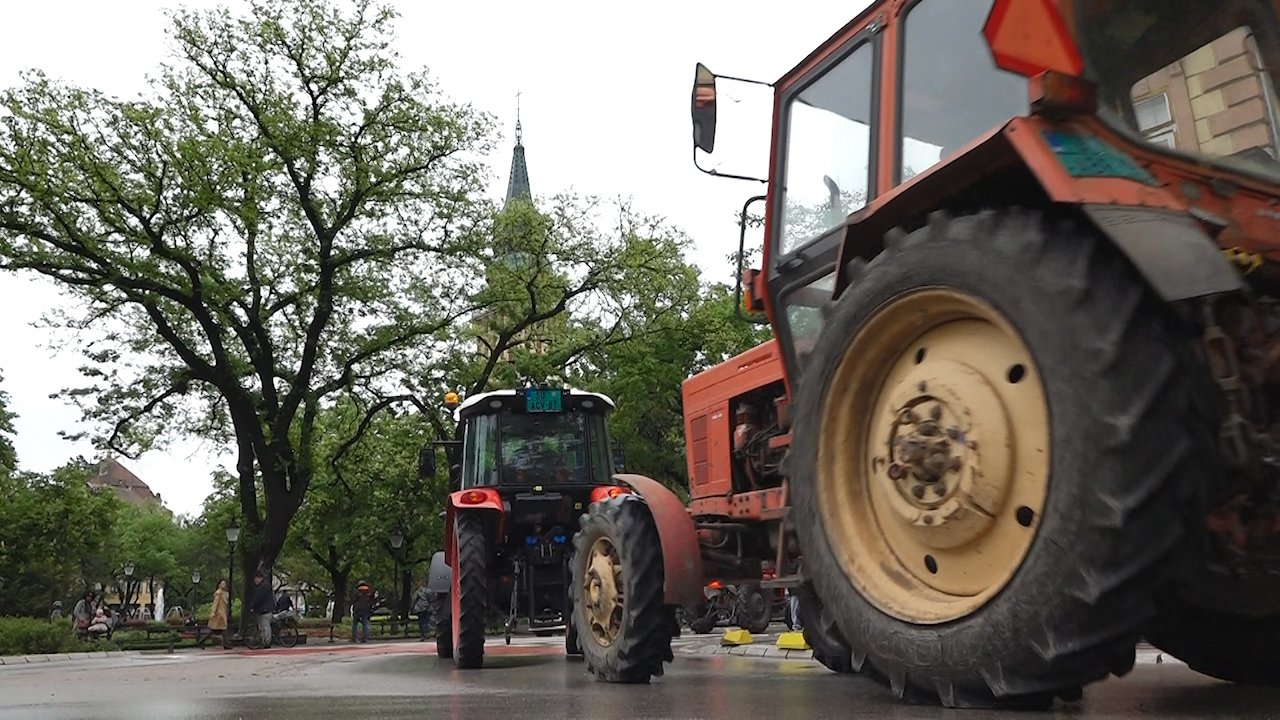 Трактори поново пред Градском кућом