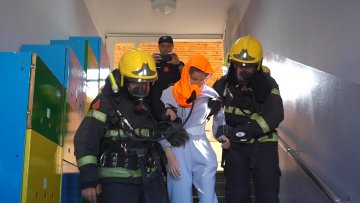 Ватрогасци извели вежбу гашења пожара у ШЦ „Доситеј Обрадовић“