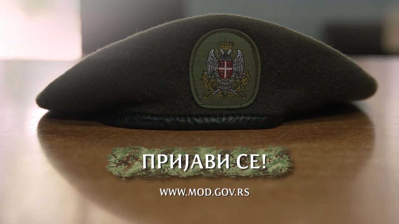У току пријављивање за служење војног рока са оружјем