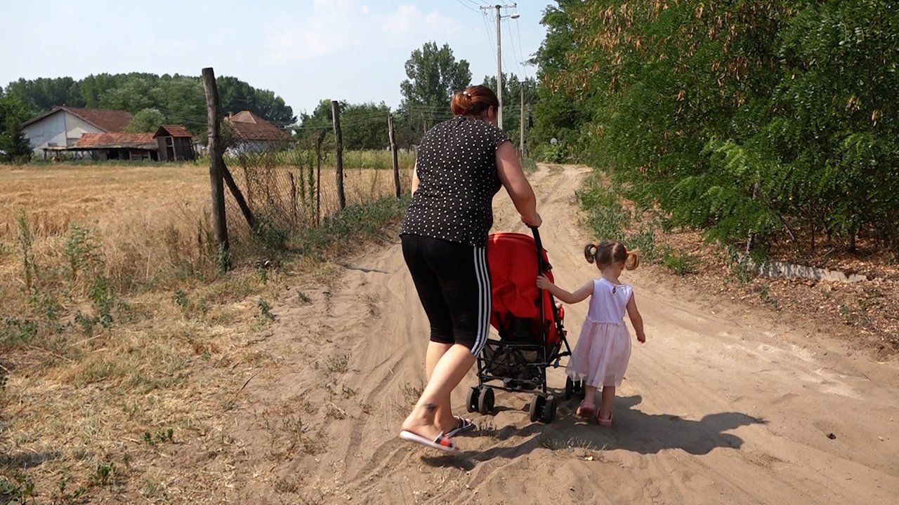 Становници дела Јелене Ћетковић заглављени у песку